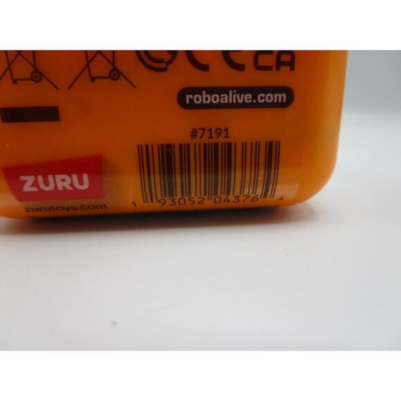 Zuru Robo Alive Robo Fish Orange Water Activated Swims Color Changing - Picture 4 of 4